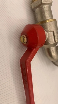Fabrieksvoorziening 1/2 nikkel bekleed met stalen handvat tuin messing bibcock water kraan